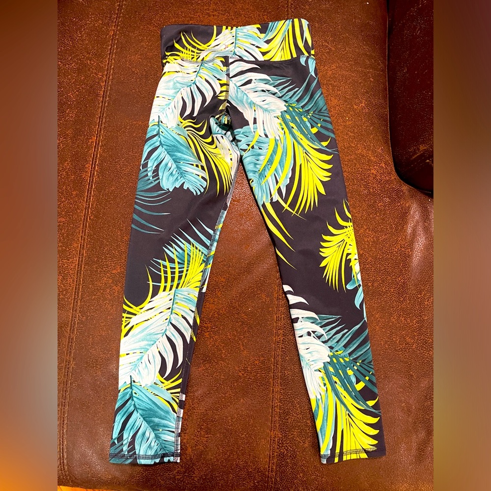 Gap/Old Navy Mid Rise Performance Leggings